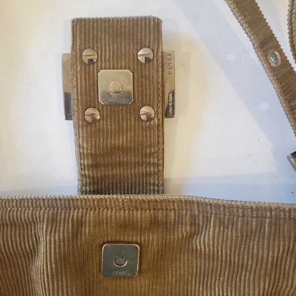 FENDI Baguette Corduroy Authentic Shoulder Bag Purse Clean Vintage Tan Brown - Picture 9 of 13